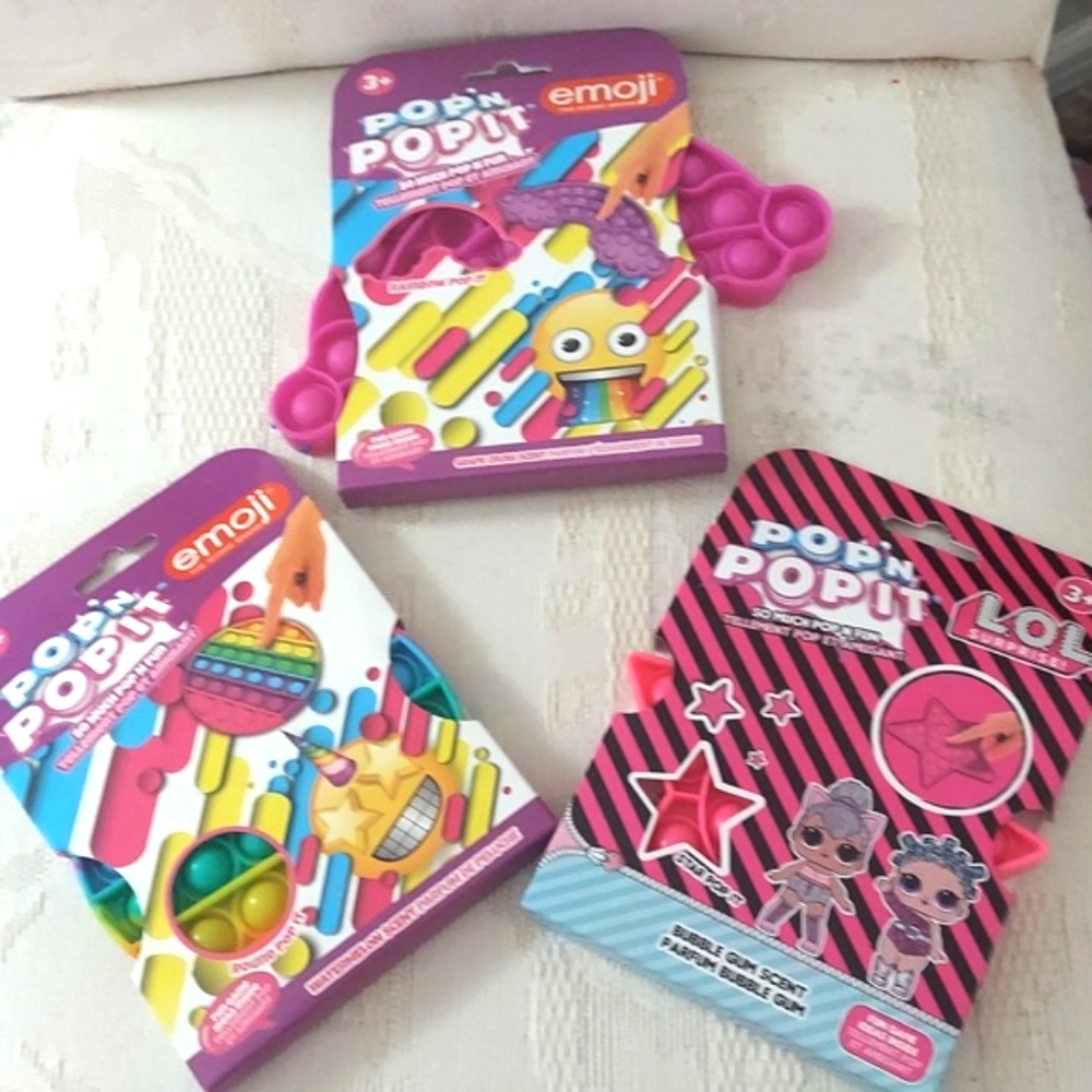3 Lot  POP N POPIT. Sensory Education Play Emoji  New